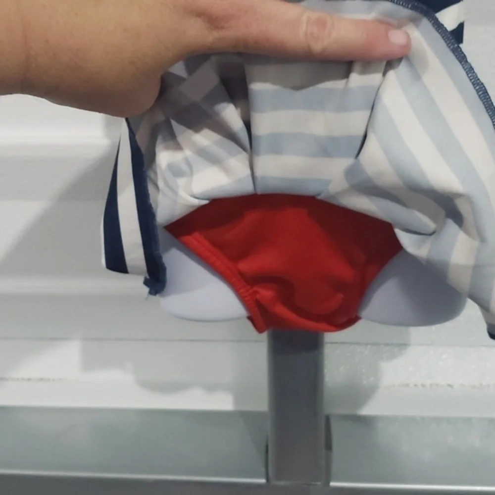 Girls swim suit size 3T Disney brand - Picture 3 of 8